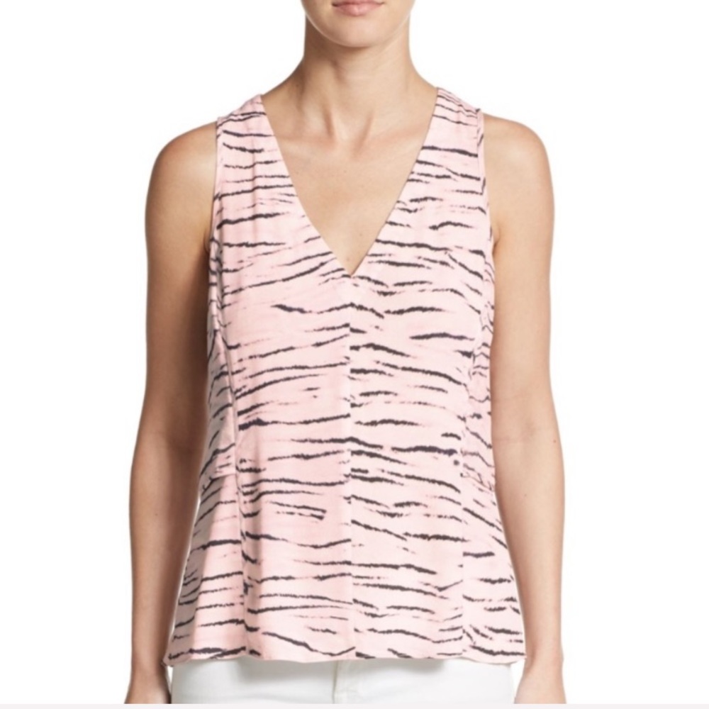 Sleeveless V-Neck Pink Printed Tank Top